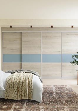 Sliding wardrobe doors in driftwood and fjord
