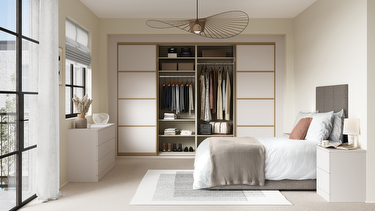 Sliding wardrobe doors in cashmere