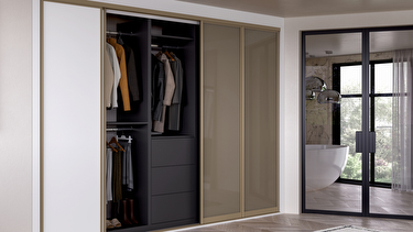 Sliding wardrobe doors in white and truffle