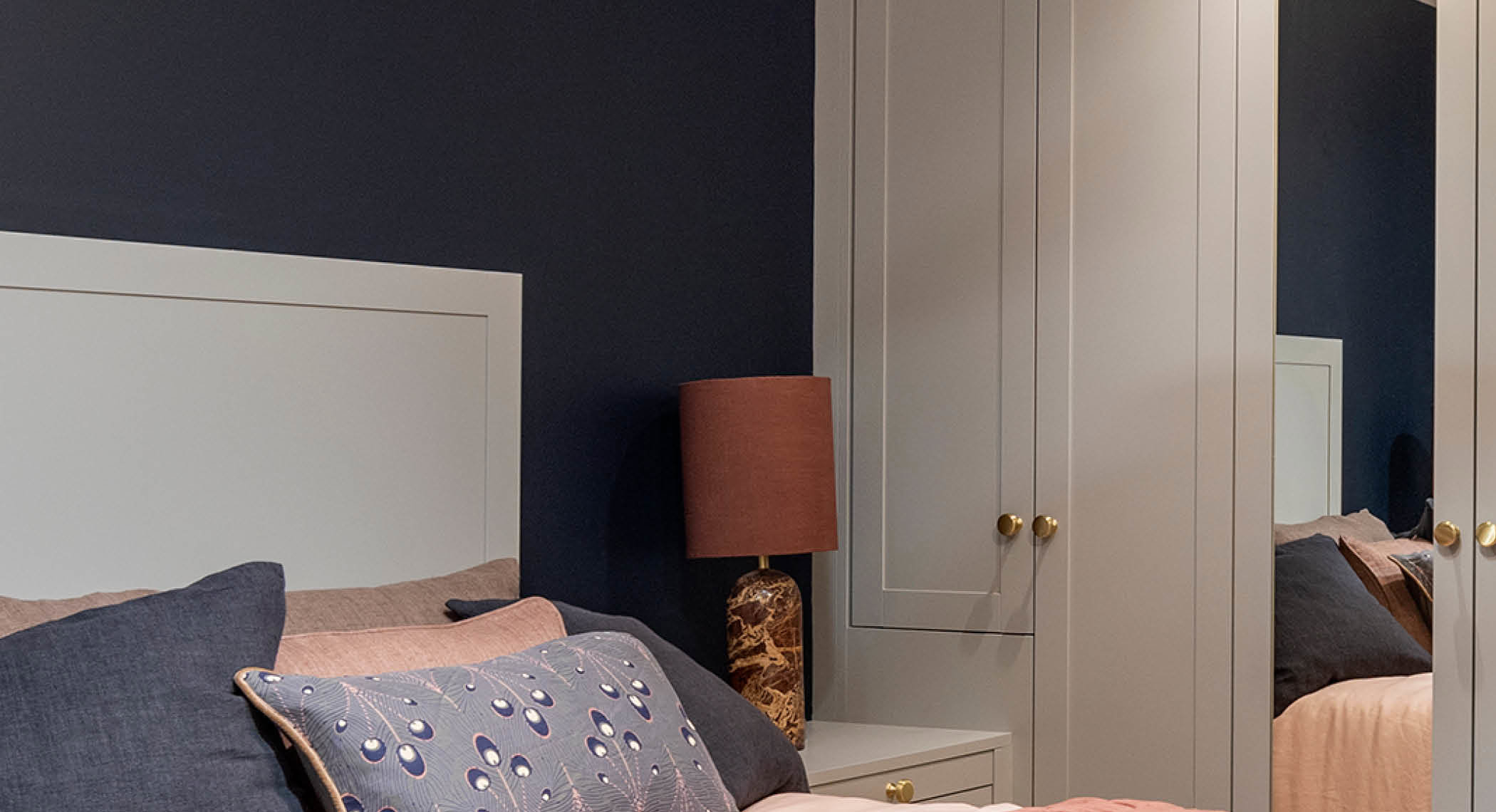 wardrobe stable door